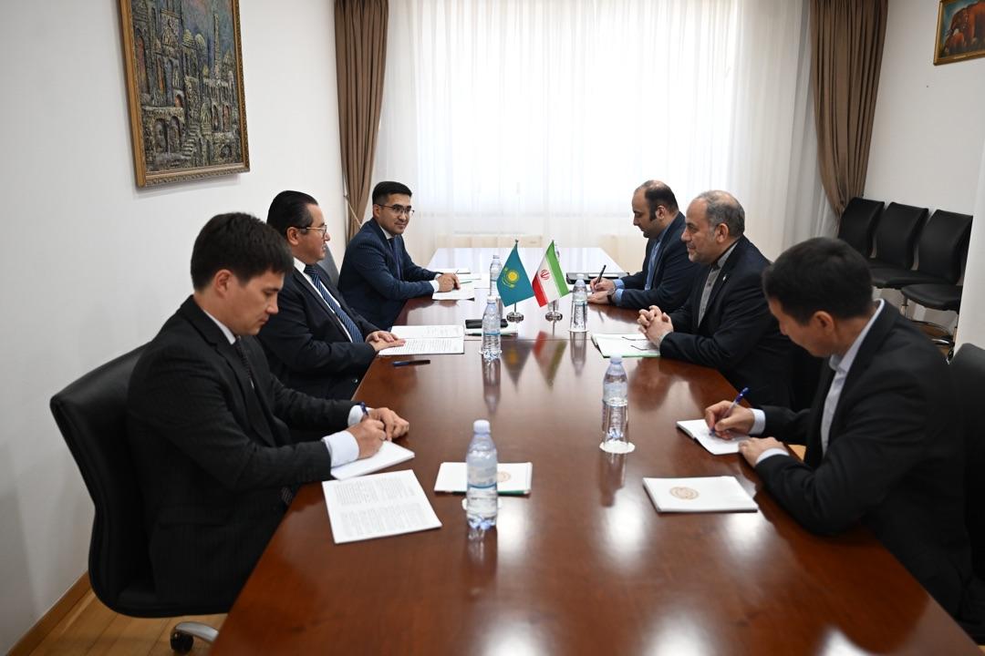 قزاقستان و ایران راه های گسترش روابط حمل و نقل و لجستیک را بررسی کردند