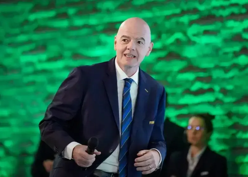 حلقه محاصره جانی اینفانتینو تنگتر شد