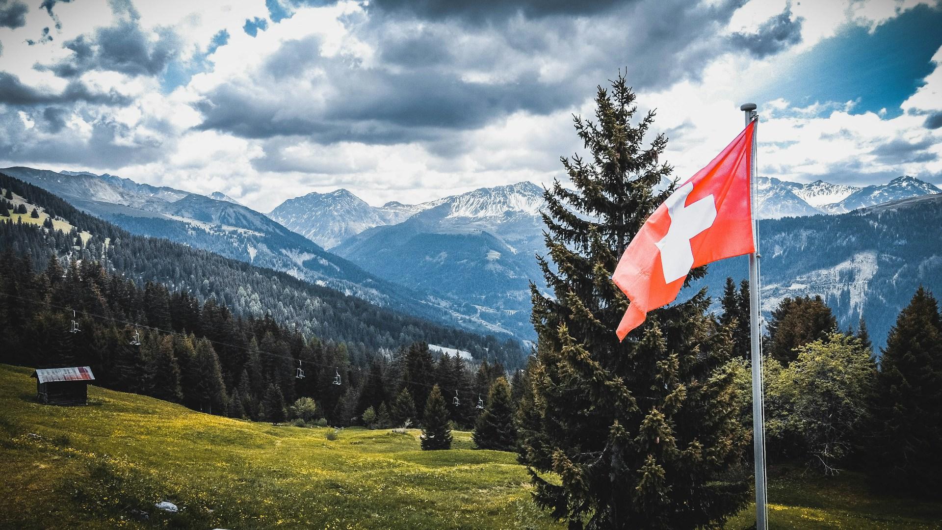 Swissquote راهنمای تمام سال را با کاهش درآمد کریپتو 1H کاهش می دهد و سهام کاهش می یابد