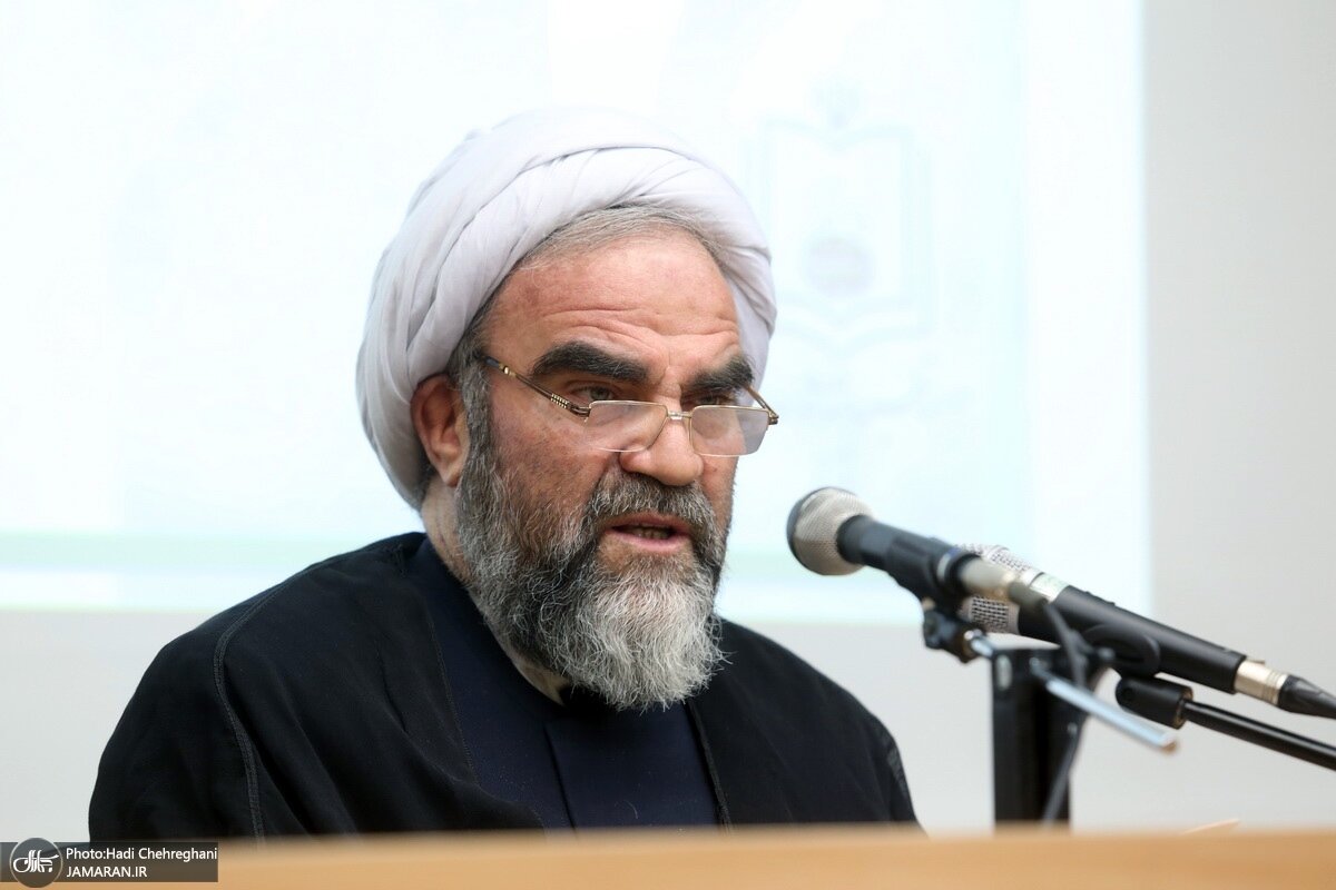 غرویان: برخی از حوزویان میگویند فضای علمیه حوزههای عراق و لبنان بازتر است