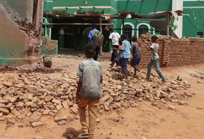 سازمان غیردولتی محلی - سنگباد سانگستا (BSS) بنگلادش: 14 نفر در حمله به شهر سودان کشته شدند.