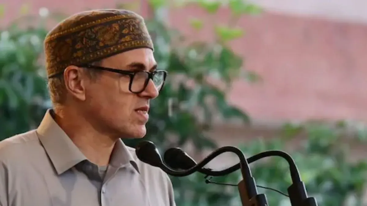 عمر عبدالله، وزیر امور خارجه جامو و کشمیر، بار دیگر بر تلاش برای داشتن کشوری، تضمین‌های قانون اساسی تاکید کرد
