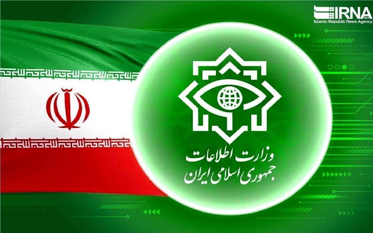 وزارت اطلاعات: فرانسه پاسخگوی مداخلات دیپلمات‌هایش باشد