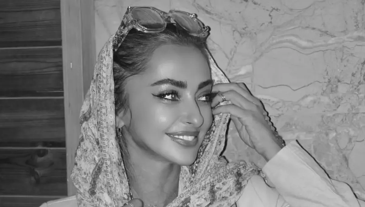 استایل آبی و متفاوت نفیسه روشن در اکران ماه پنهان (+عکس)