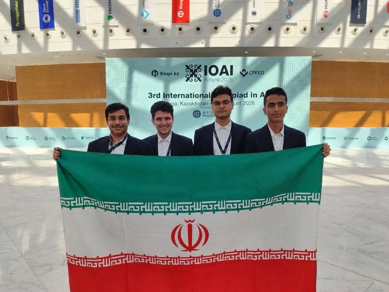 ۴ مدالآور المپیاد جهانی هوش مصنوعی به دانشگاه شریف میروند