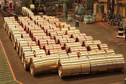 چرا قیمت مس از قله عقب نشست؟/ ردپای چین و تعرفههای آمریکا در بازار فلز سرخ