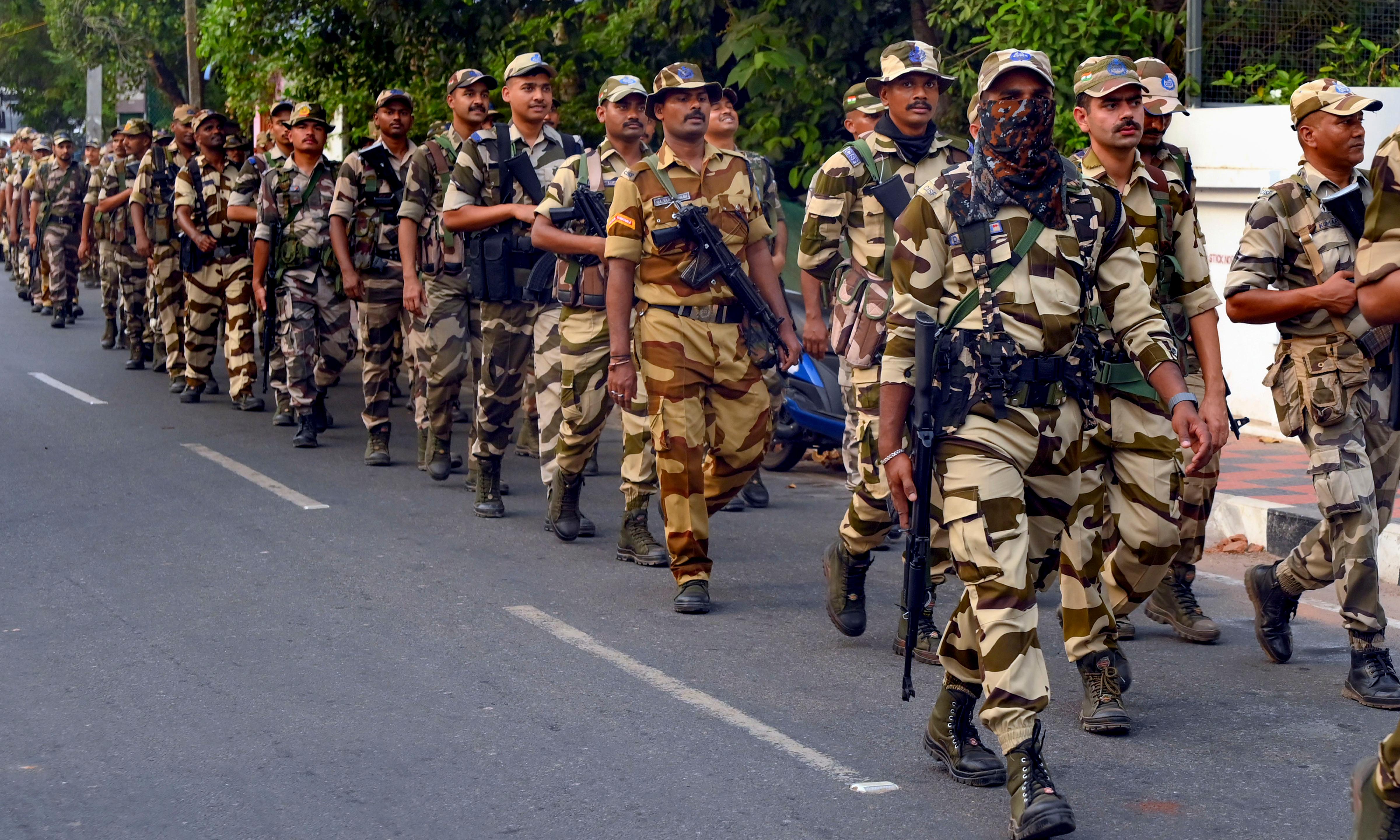 خودکشی های CRPF: NHRC اخطاریه ای را به MHA ارسال می کند که بیش از 19 مرگ در 5 ماه گذشته است.
