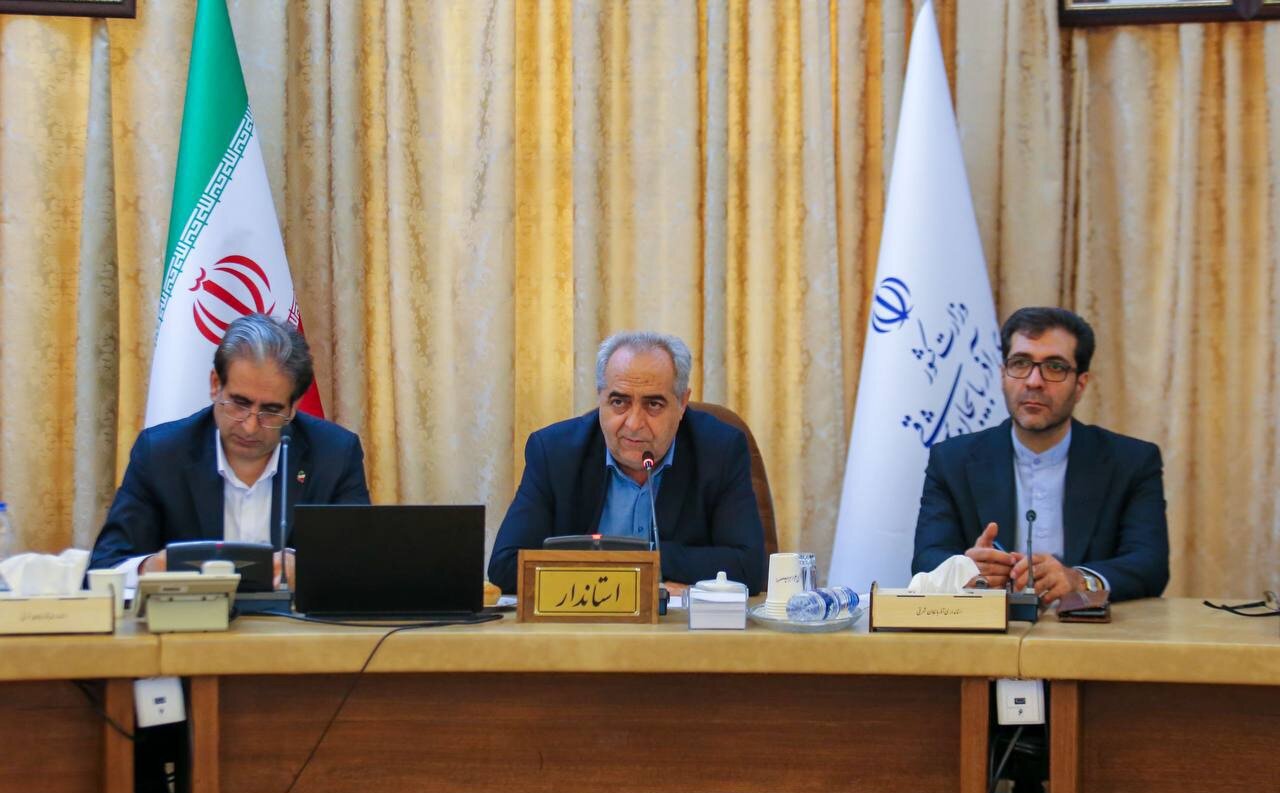 سرمست: انتقال ارزش‌ها به نسل جدید باید با زبان جوانان باشد