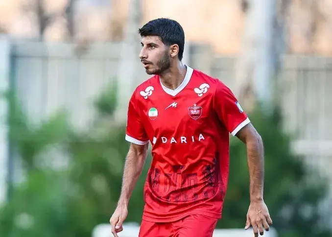 اژدهاکش لباس پرسپولیس را حفظ میکند (عکس)