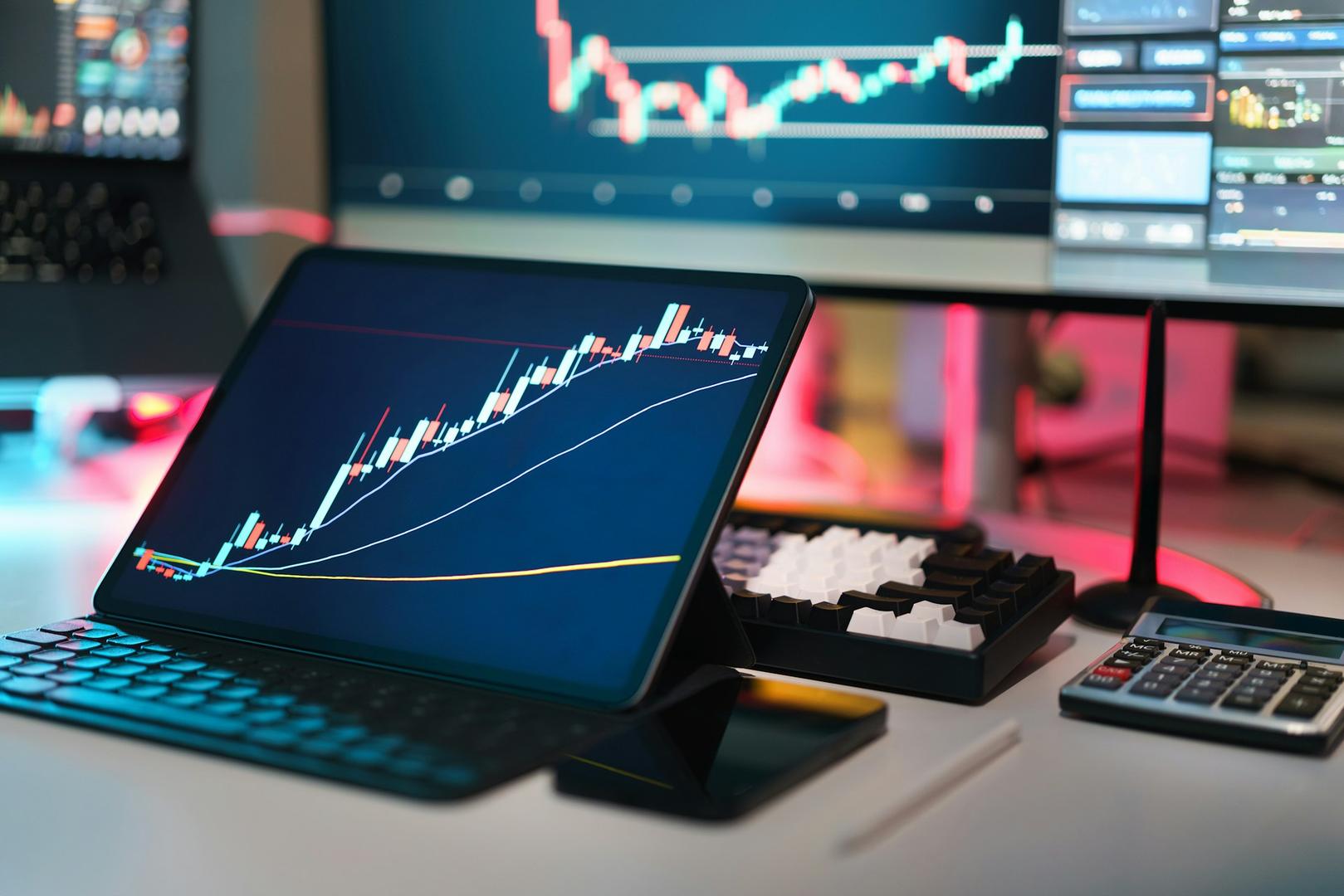 معامله گران XRP با کاهش قیمت به 1 دلار و افزایش پچ پچ های نزولی، روی یک بازگشت شرط بندی می کنند.