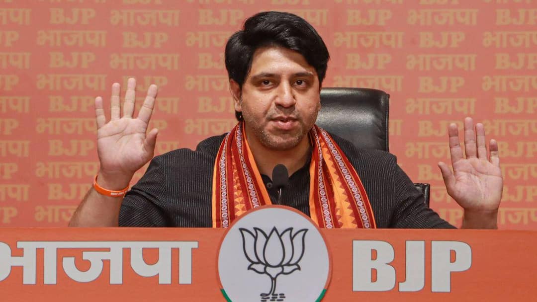 شهزاد پوناوالا، سخنگوی BJP Firebrand به دلایل مالی و شخصی از حزب استعفا داد.