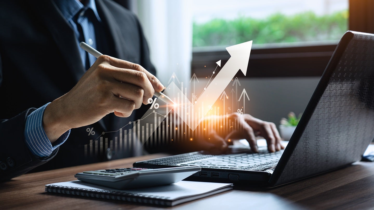 PwC پیش‌بینی می‌کند که اصلاح مالیات، شرکت‌های چندملیتی را به هنگ‌کنگ کشاند - گزارش