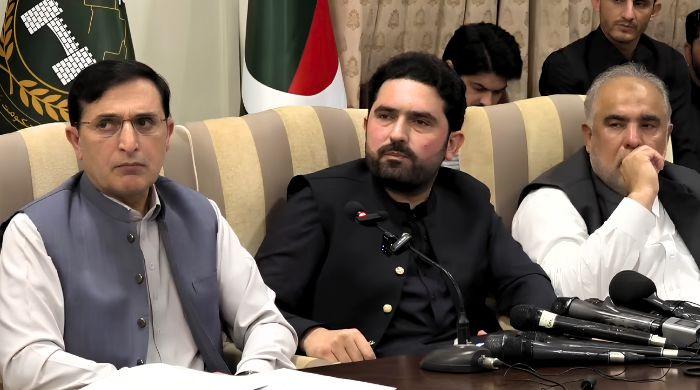 PTI تقاضای بیمارستان برای عمران خان را تجدید کرد