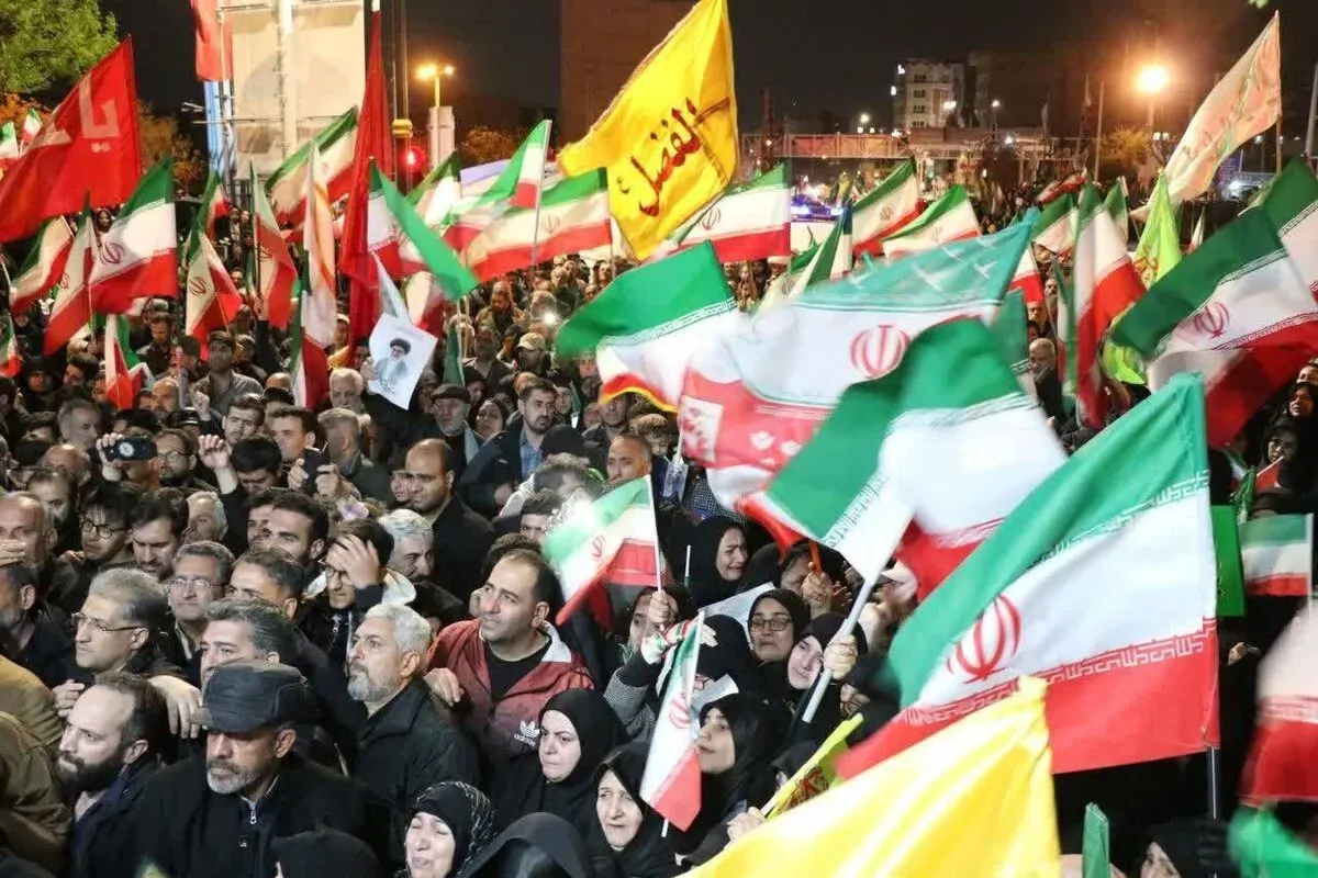 از «ما بردیم» تا «ما باختیم»؛ سوپرانقلابیها در روایت جنگ هم دو دسته شدند