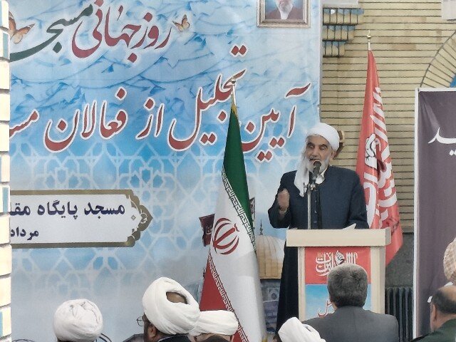 امام جمعه سنندج: مسجد نقطه مشترک مسلمانان و پایگاه وحدت است