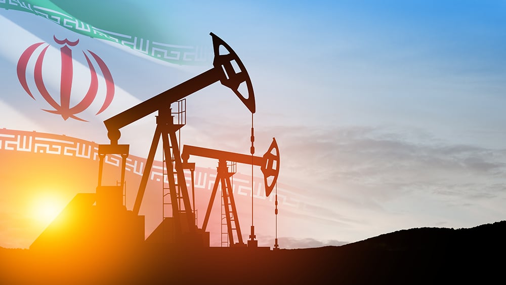 سقوط آتی داوجونز با کاهش قیمت نفت، جهش بیت کوین. والمارت درآمدهای خود را کاهش می دهد