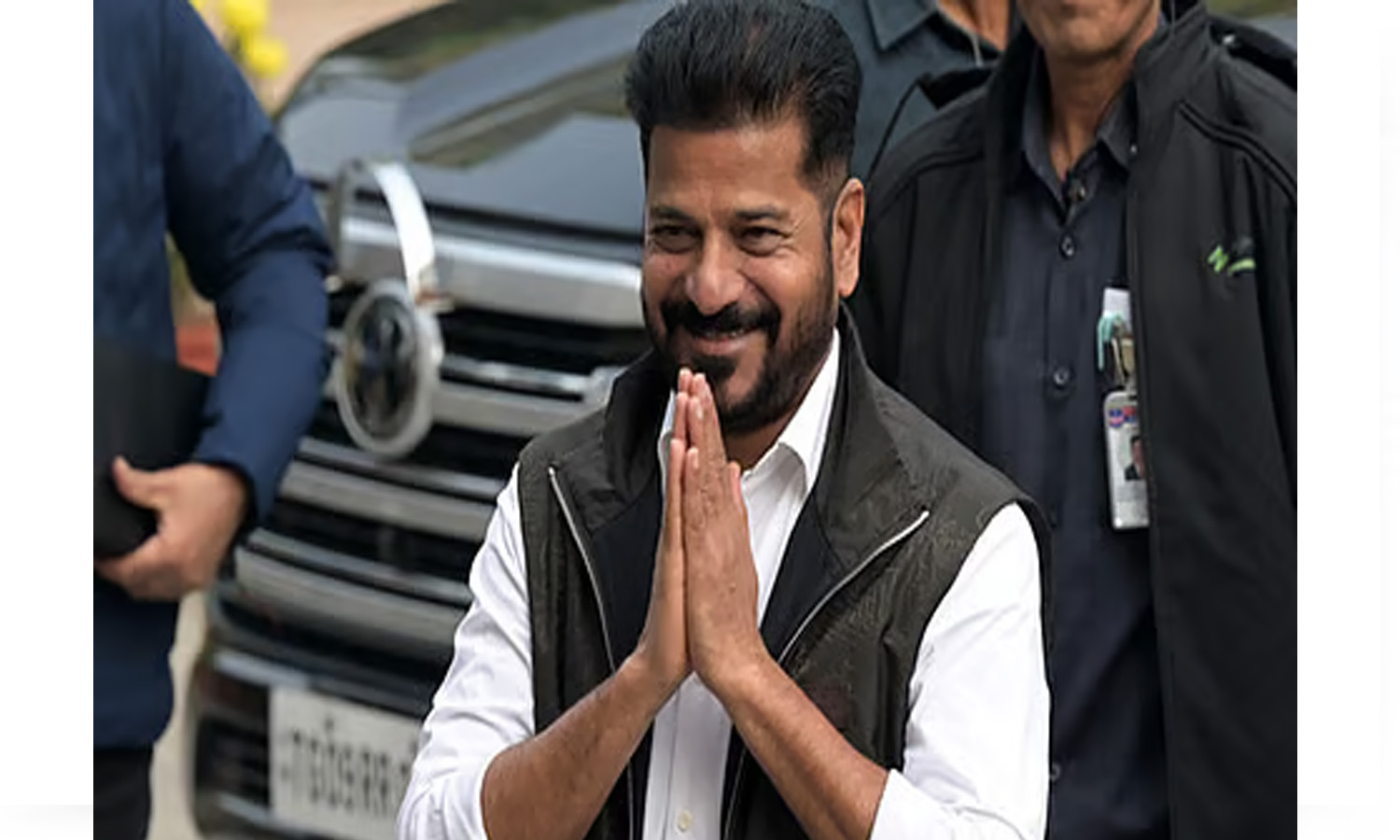 CM Revanth برای اولین مرحله از تور دو کشور وارد لندن شد