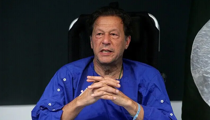 عمران خان تحت تدابیر شدید امنیتی به بیمارستان شفا نقل مکان کرد