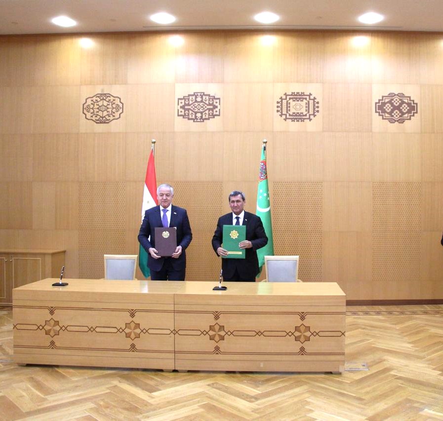 تاجیکستان و ترکمنستان برنامه همکاری وزارت خارجه تا سال 2028 را امضا کردند