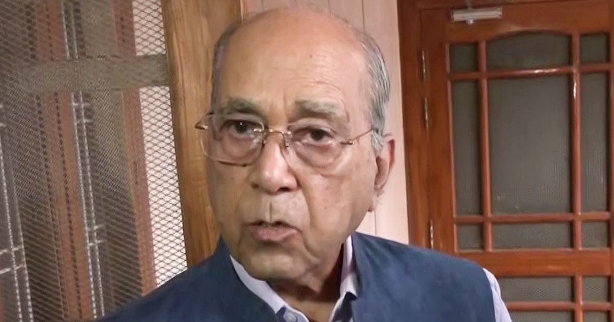 نامه ویروسی حاکی از «ساختگی» Champat Rai: Nripendra Misra