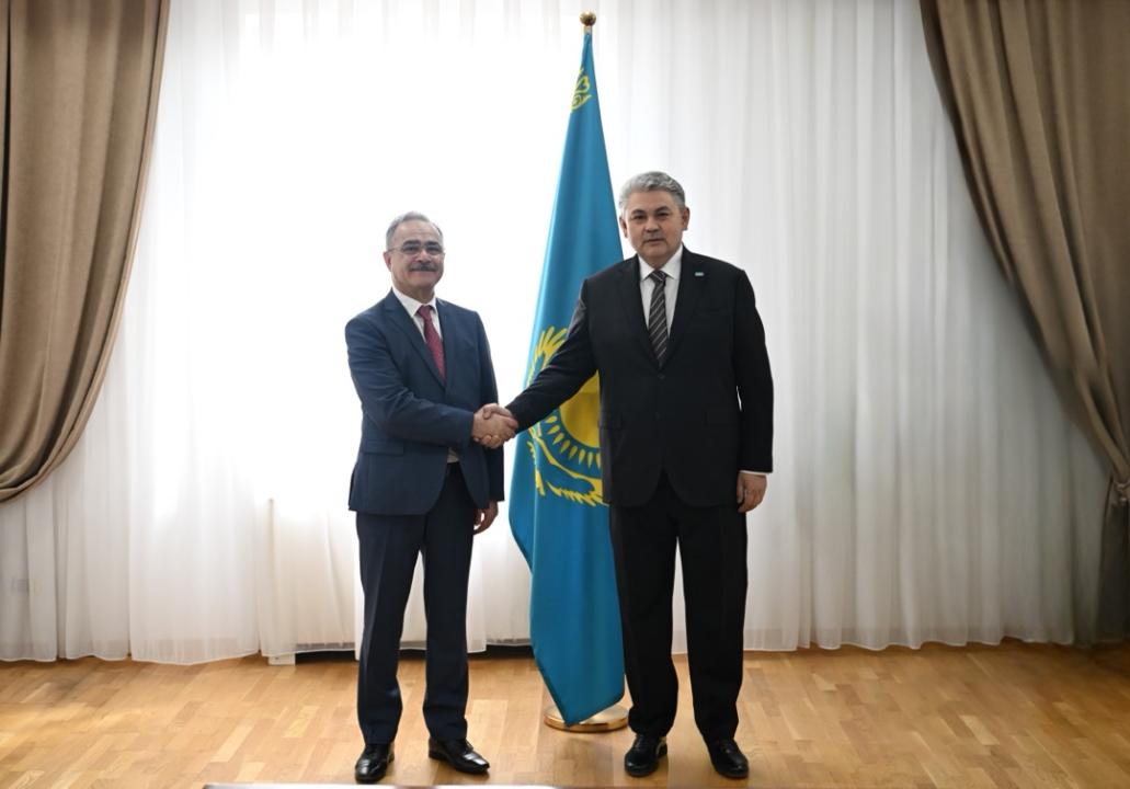 قزاقستان و آذربایجان درباره توسعه مسیر ترانس خزر و مشارکت استراتژیک گفتگو کردند