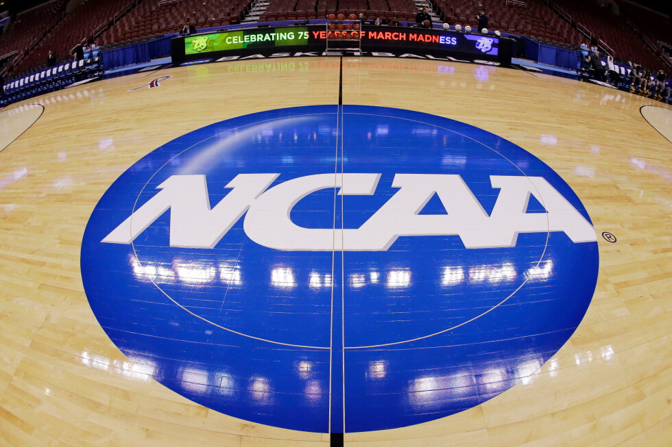 دادگاه استیناف فدرال دستور اعطای یک سال بیشتر واجد شرایط بودن NCAA را برای سال 2022 متوقف کرد.