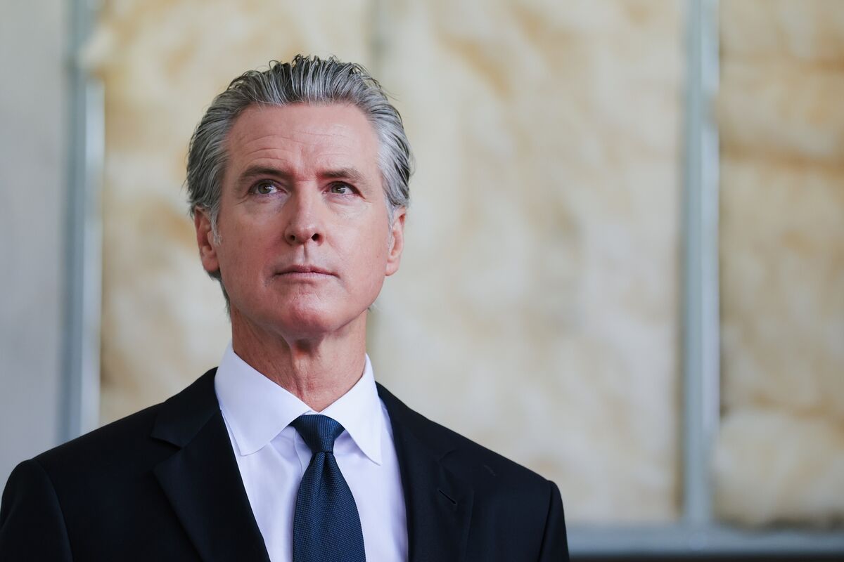 Newsom تسویه حساب Paramount-Warner را ترجیح می دهد "اگر معامله خوبی باشد"
