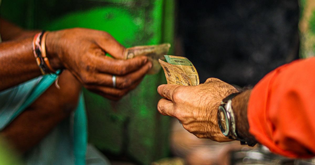ماها سارپانچ درباره "کارت نرخ" رشوه بحث می کند، ویدئو در فضای مجازی پخش می شود