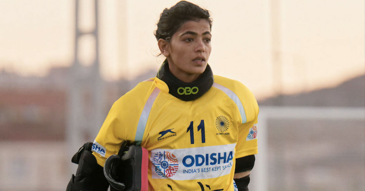 ساویتا پونیا که توسط یک راهبر اتوبوس تحقیر شده بود، تقریباً از هاکی دور شد