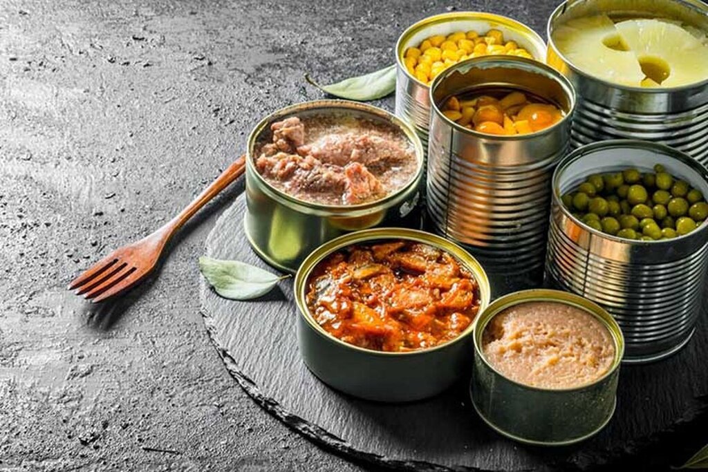 کنسرو جوشانده را چند ساعت میتوان نگه داشت؟ | روش درست نگهداری صحیح کنسرو باز شده