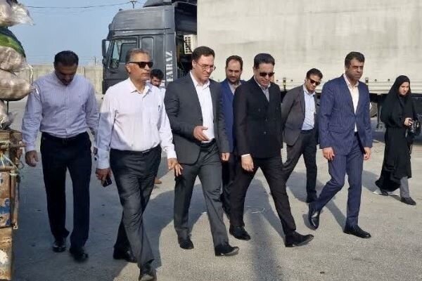 فرماندار تنگستان: امور گمرکی در شهرستان تسهیل میشود