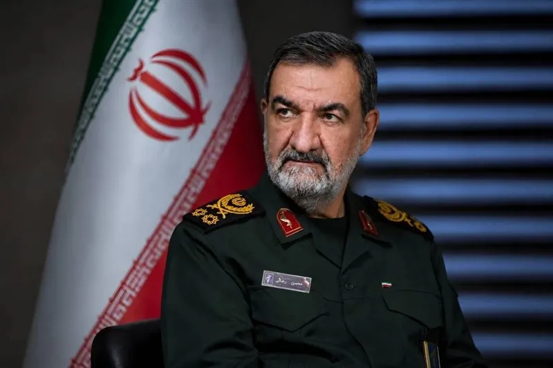 محسن رضایی: حتما تجارب را در نبرد آینده به کار خواهیم گرفت/ ترامپ، اشتیاقی را درست کرده که خیلیها دنبال بمب هستهای هستند