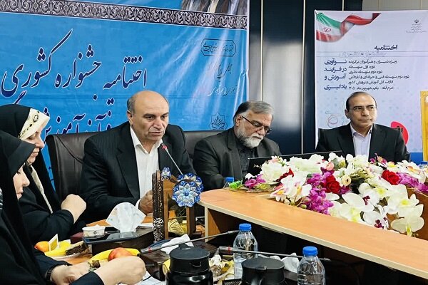 ضرورت توجه ویژه به معیشت و دغدغههای فرهنگیان