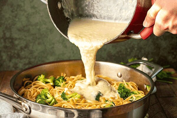 سس آلفردو را بدون پنیر پارمزان هم می‌توان درست کرد