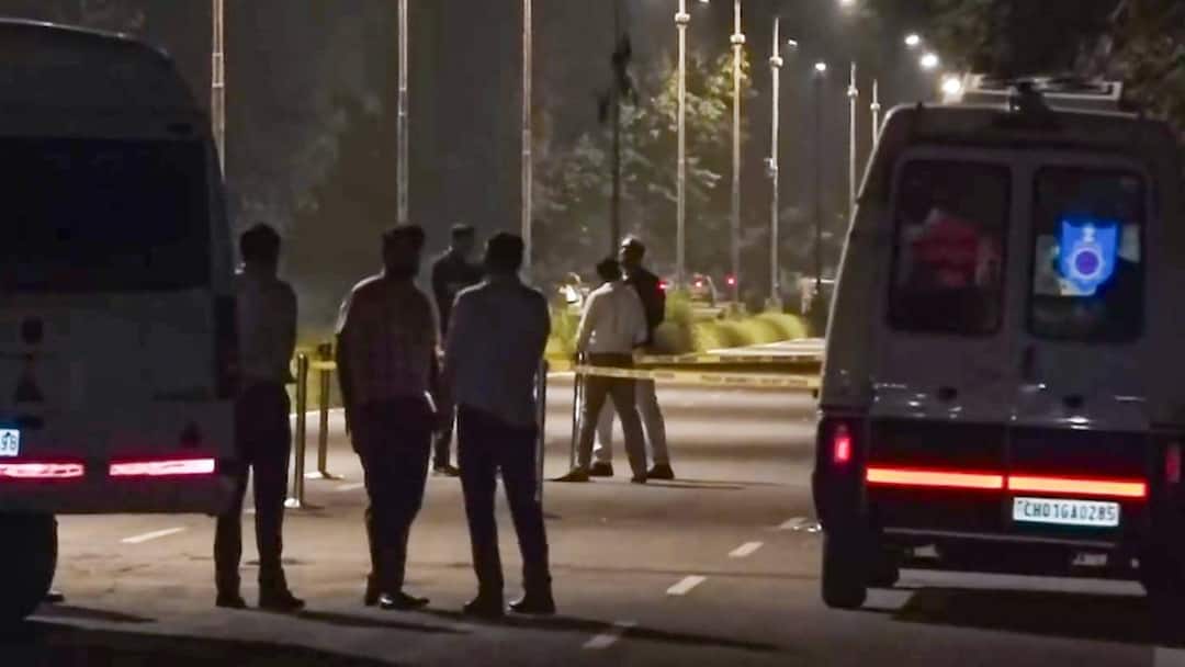 دستگیری 3 عامل مظنون BKI پس از IED، کشف مواد منفجره دیگر در نزدیکی ایستگاه اتوبوس Chandigarh Sector-43