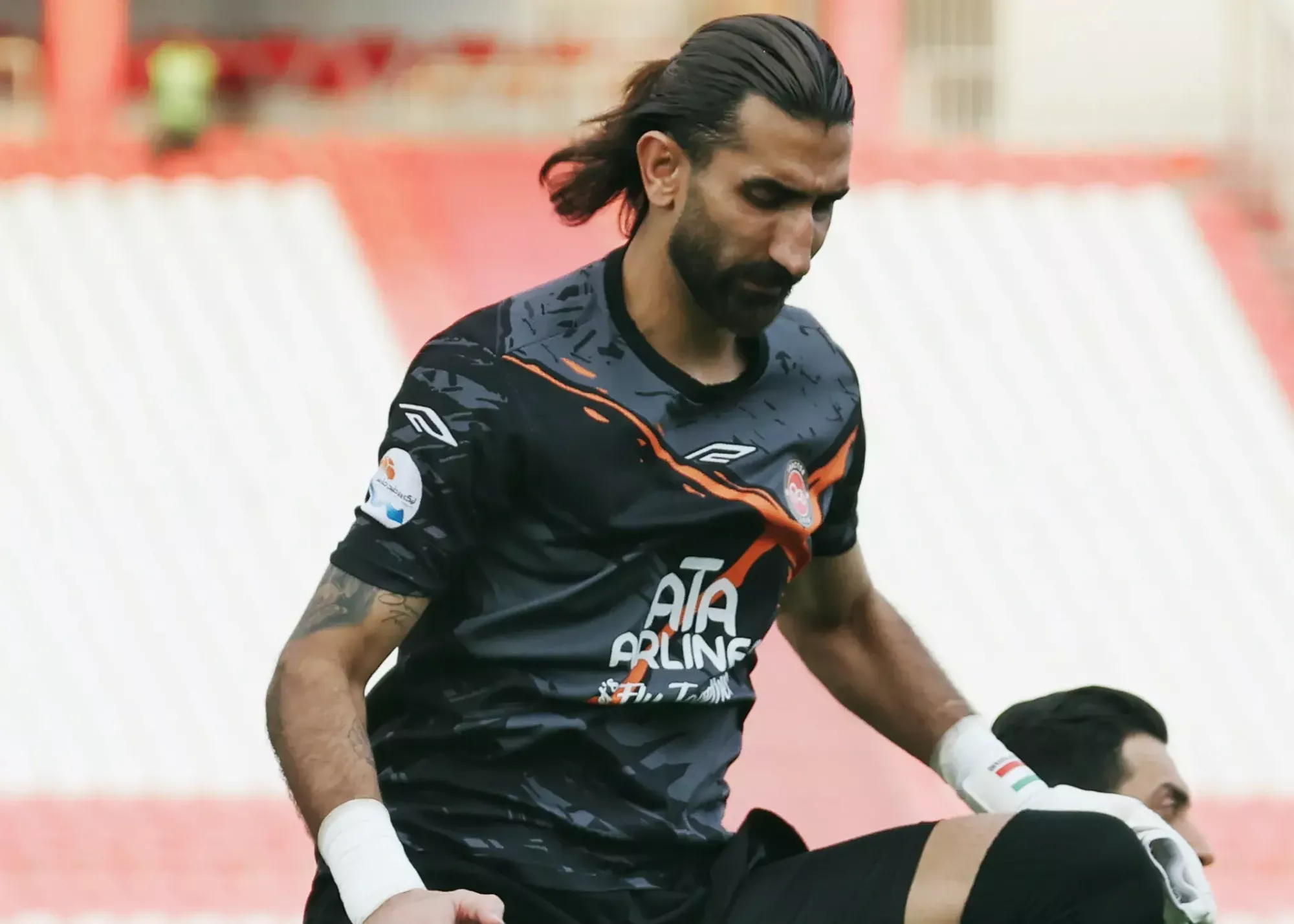 فرمان حمله از دروازه صادر شد/ پیام بیرانوند در پشت صحنه گل به پرسپولیس!