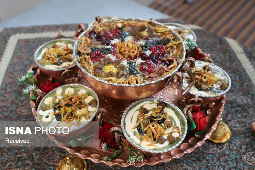 از عطر آش تا نقش و نگار هنر؛ روایت دست‌هایی که فرهنگ ایران را زنده نگه داشته‌اند