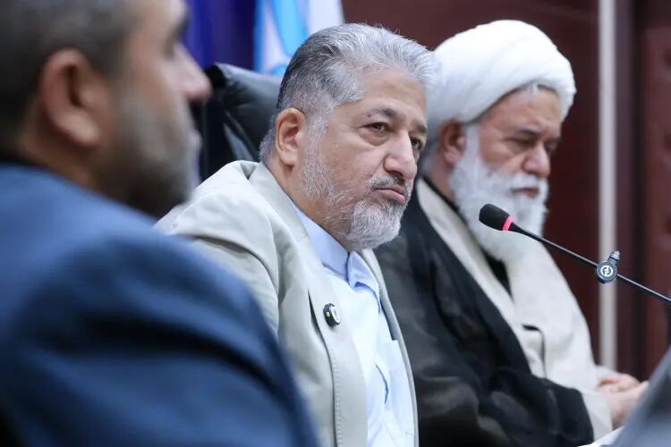 تاکید رئیس دانشگاه آزاد بر عبور از مقاله محوری به سمت نظریه پردازی