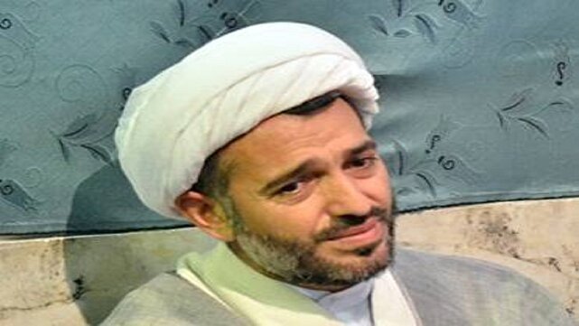 مداحان و ذاکران ما را بر سر سفره اهل بیت (ع) مهمان کرده‌اند