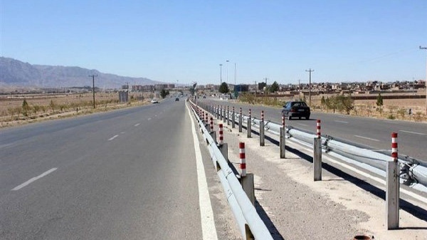 بازدید معاون وزیر راه از روند اجرای جاده بندرعباس–کهورستان–لار