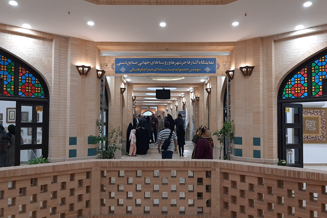چالش قراردادها در بازار هنر شیراز؛ هنرمندان قربانی بلاتکلیفی مدیریتی