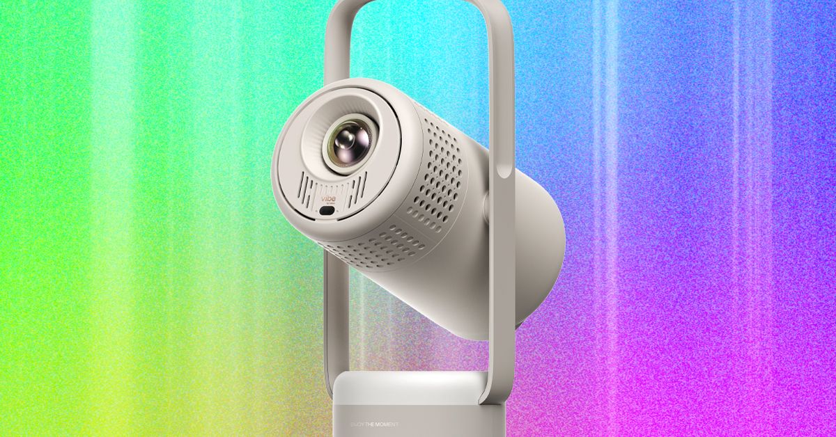 بررسی پروژکتور با باتری XGIMI Vibe One (2026)