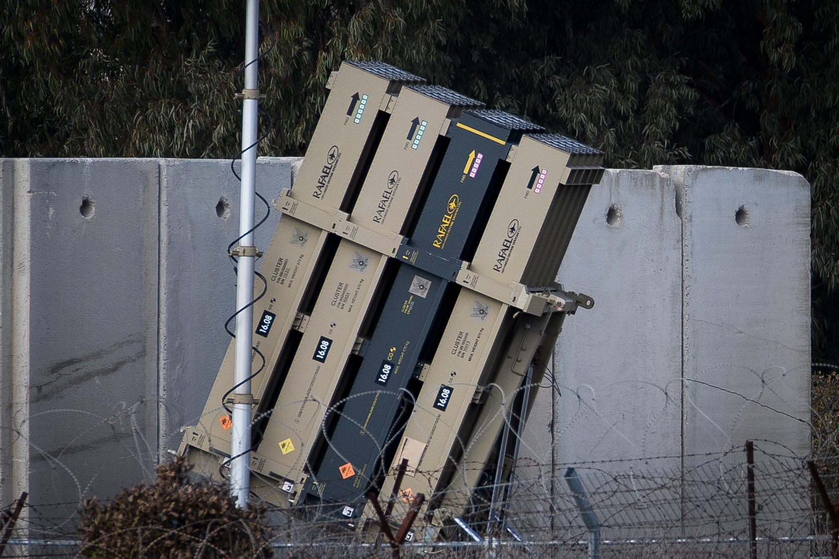 مدیرعامل فولکس واگن مذاکرات تولید Iron Dome را تایید کرد