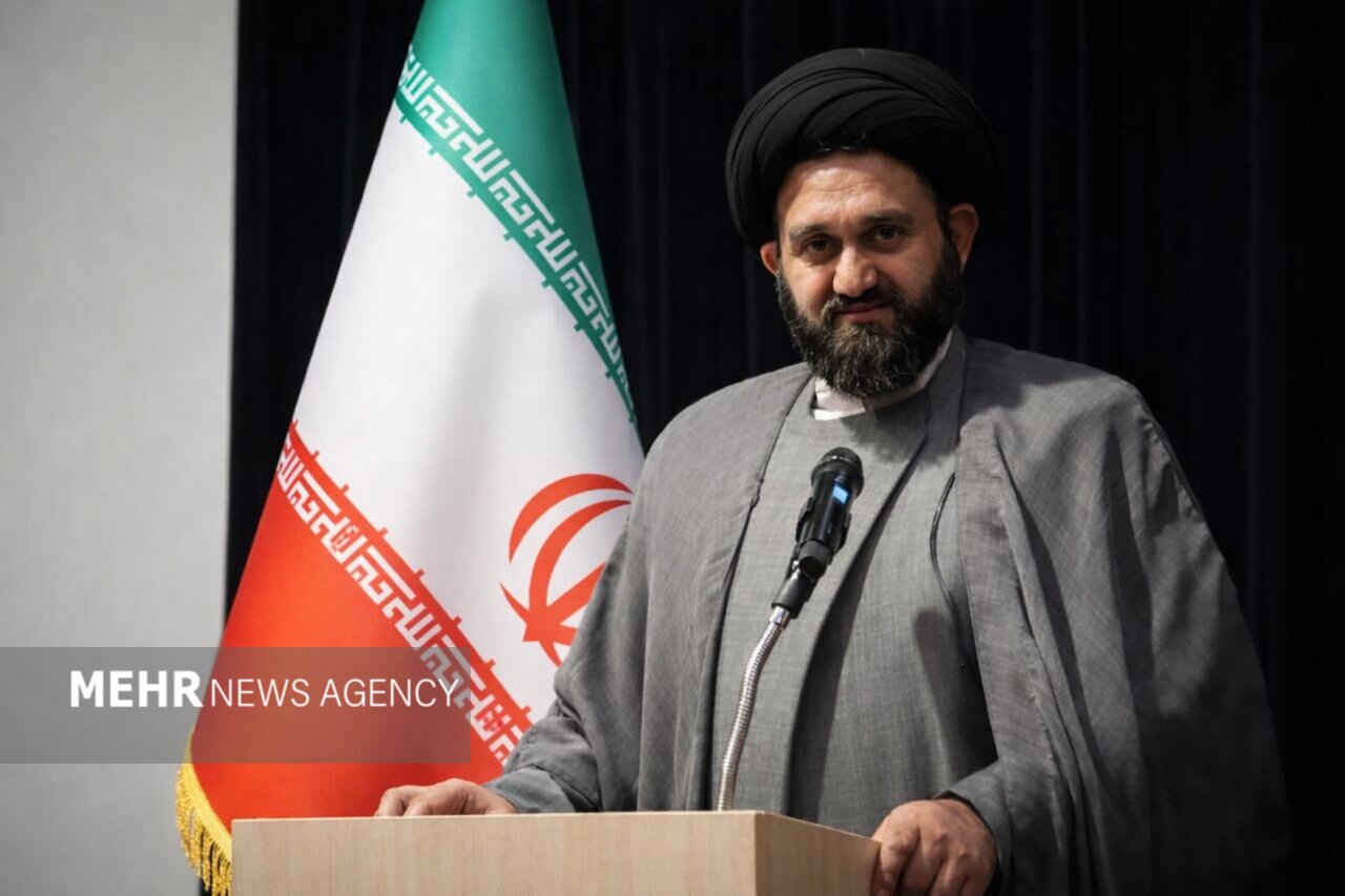 امام جمعه مهدیشهر: بخشی از مشکلات معیشتی ناشی از سوءمدیریت است
