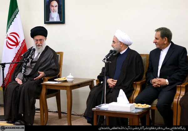 روحانی: رهبر شهید بارها نگذاشتند جنگ شود/ سالهای ۶۹، ۷۷، ۷۸، ۸۲، ۹۲ و ۹۸ تا مرز جنگ رفتیم