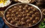 طرز تهیه خورشت داود پاشا؛ غذای ترکی با طعم ملس رب انار و کوفتههای قلقلی