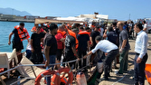 کشتی مسافربری با صدها مسافر در سواحل قبرس واژگون شد