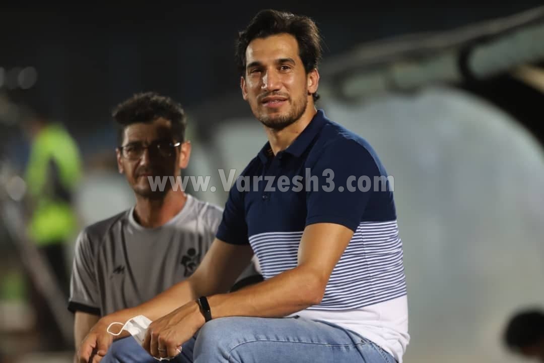 فرزاد خاتمی دستیار ابهری شد/ گلزن سابق سرخابیها روی نیمکت نیروی زمینی