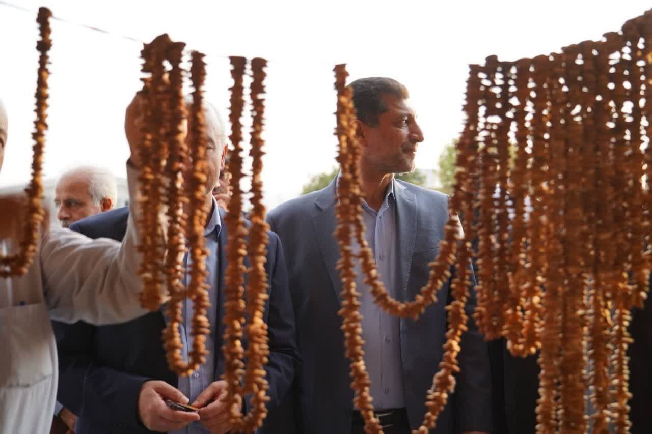 گواهینامه ثبت ملی «جشنواره بادام قوشچی» رونمایی شد