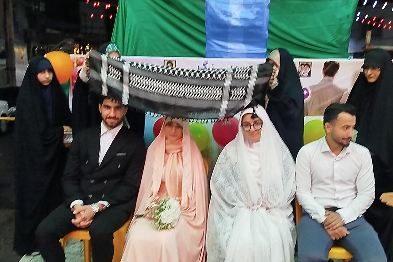 ۲ زوج جوان آستانهای در هفته وحدت راهی خانه بخت شدند